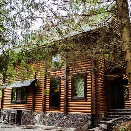 Chalet Melodiyagir Pilipets エクステリア 写真