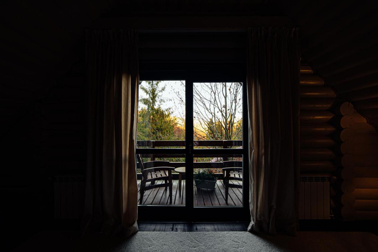 Chalet Melodiyagir Pilipets エクステリア 写真