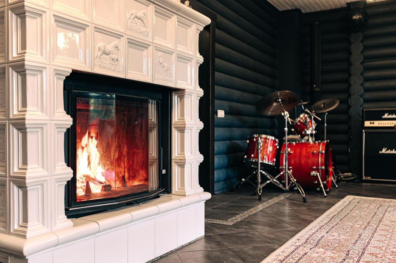Chalet Melodiyagir Pilipets エクステリア 写真