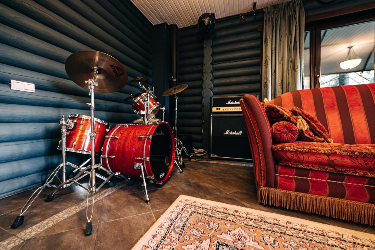Chalet Melodiyagir Pilipets エクステリア 写真