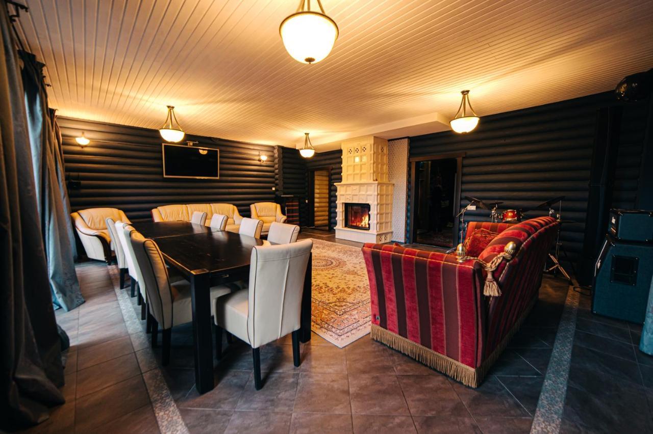 Chalet Melodiyagir Pilipets エクステリア 写真